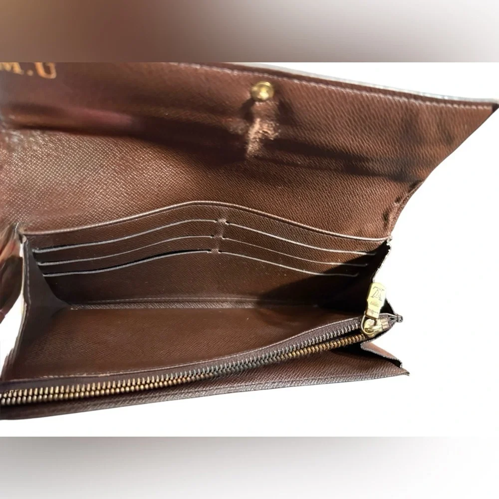 Louis Vuitton Sarah Waller in Daniel Ebene Canvas